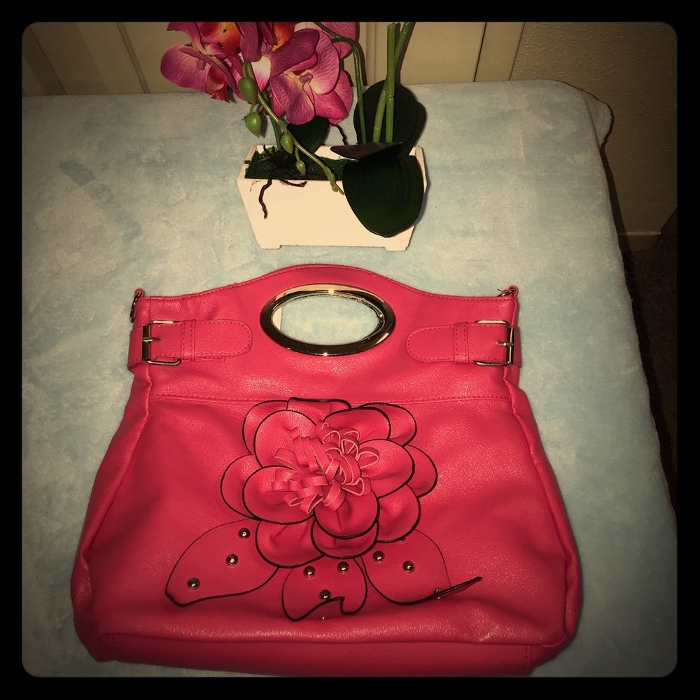 Pink flower 🌺 crossbody bag